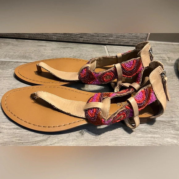 Guess thong strappy sandals with pink and red beading, size 7 1/2 - Picture 6 of 12